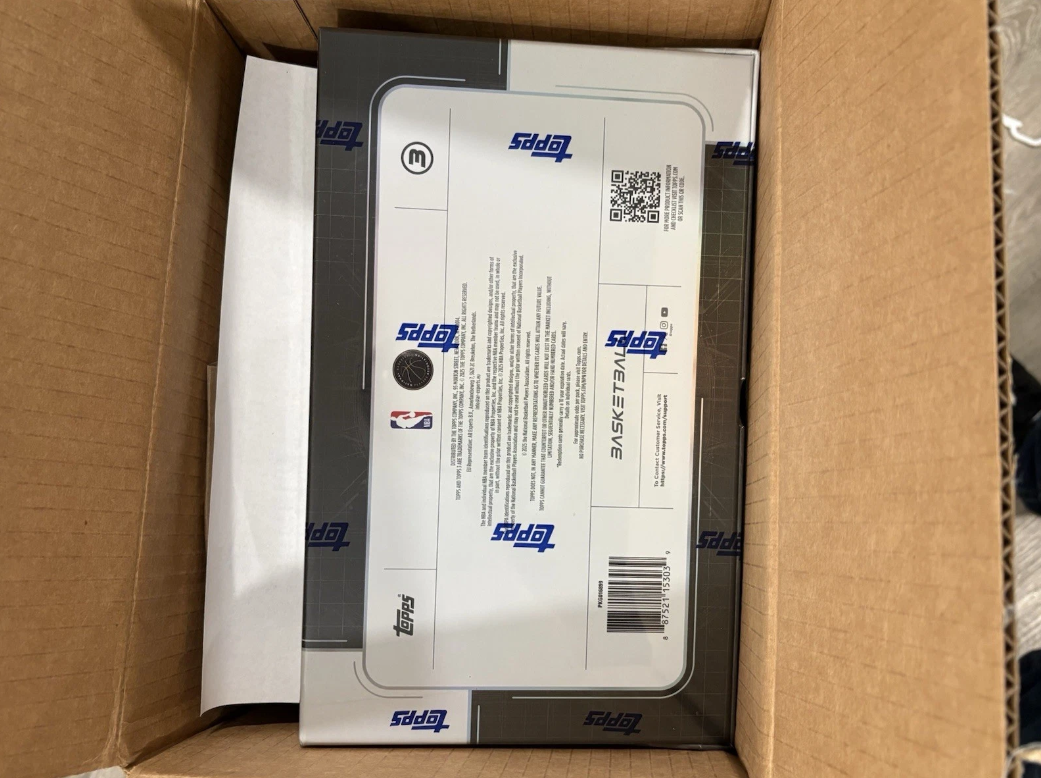 2025-26 Topps THREE 3 Basketball HOBBY BOX 3 AUTO Autograph Sealed NBA In Hand